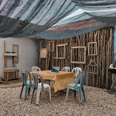 Brussels Homestay Kost Balige Esterno foto